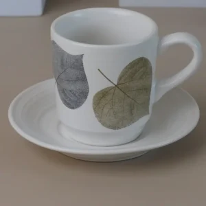 طقم فناجين قهوة تركية بورسلان بنقوش أوراق – ١٢ قطعة