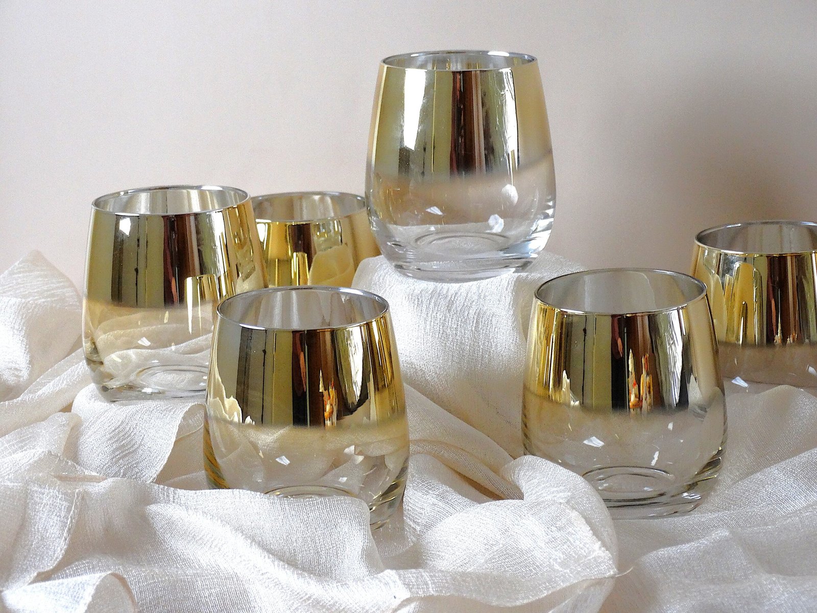 طقم كاسات زجاج بتدرج ذهبي فاخر – ٦ قطع – سعة ٣٥٠ مل
