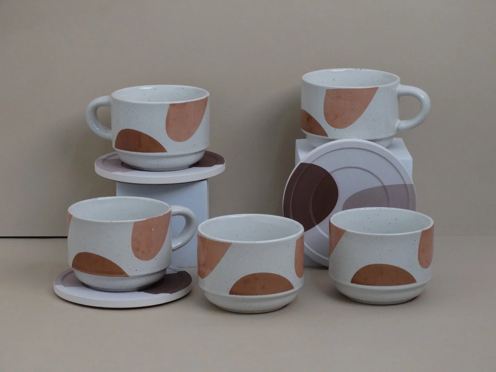 طقم فناجين شاي وحليب بورسلان مودرن – ١٢ قطعة – سعة ٢٣٠ مل